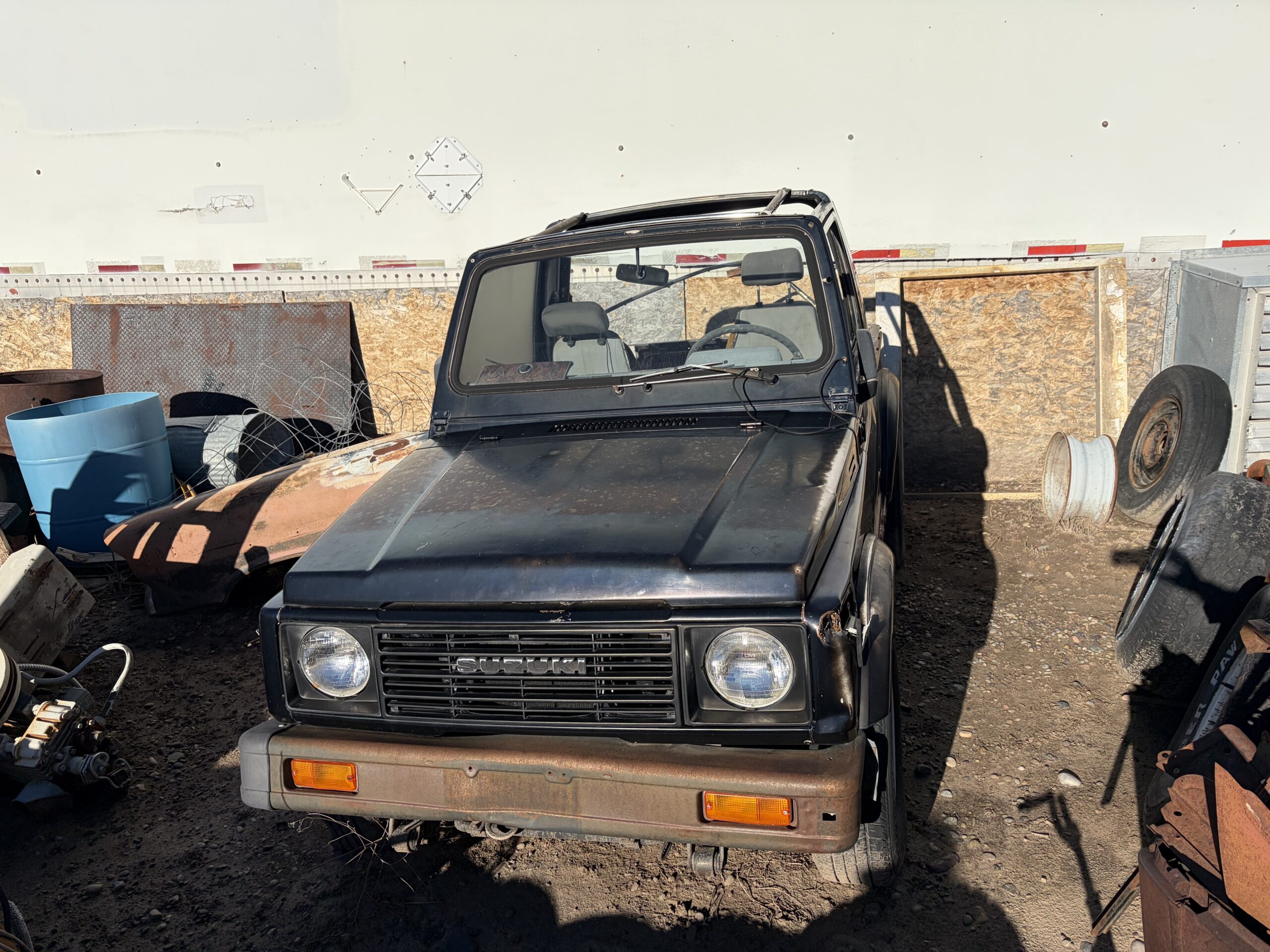 
								1987 Suzuki Samurai full									