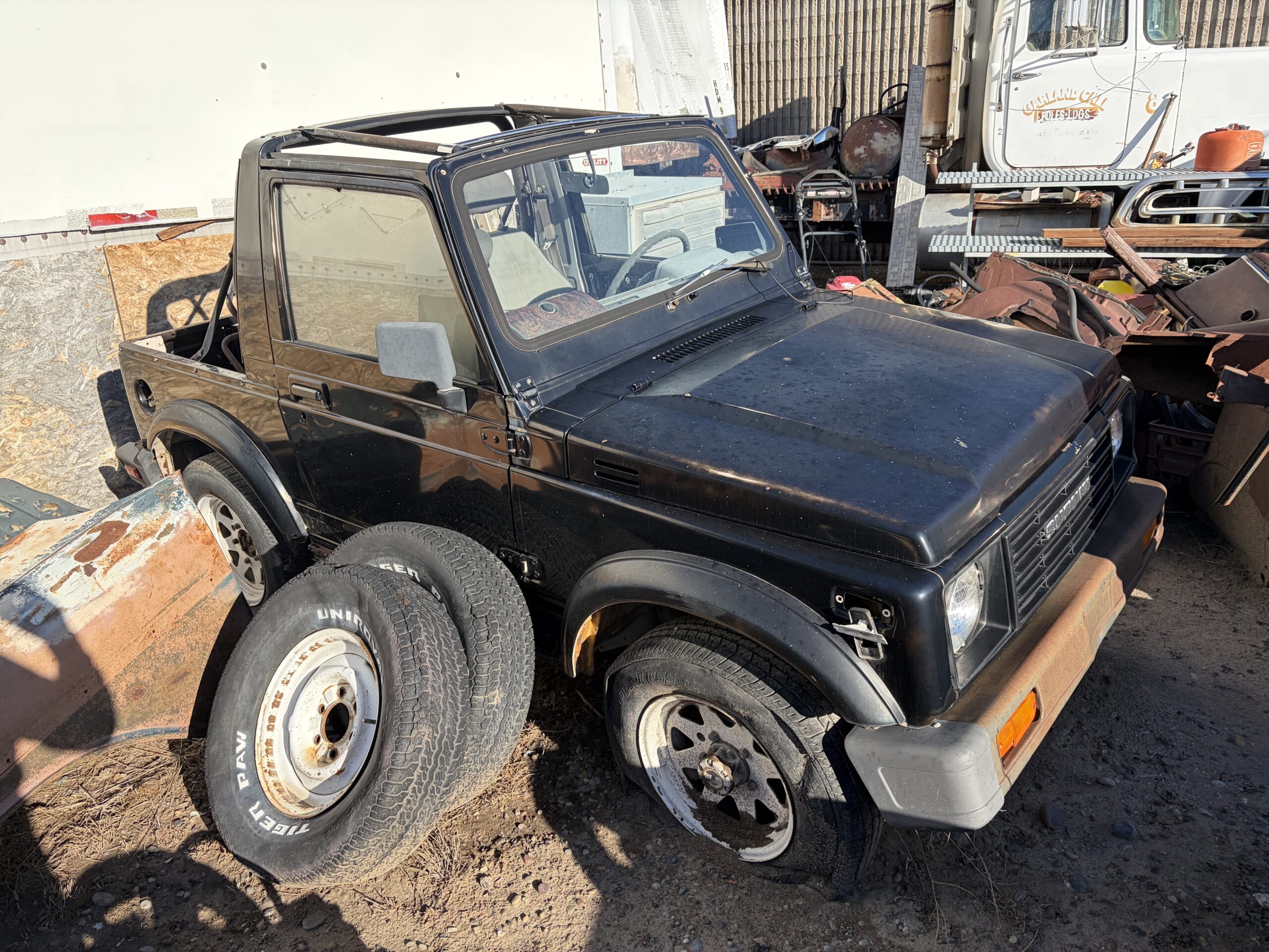 
								1987 Suzuki Samurai full									