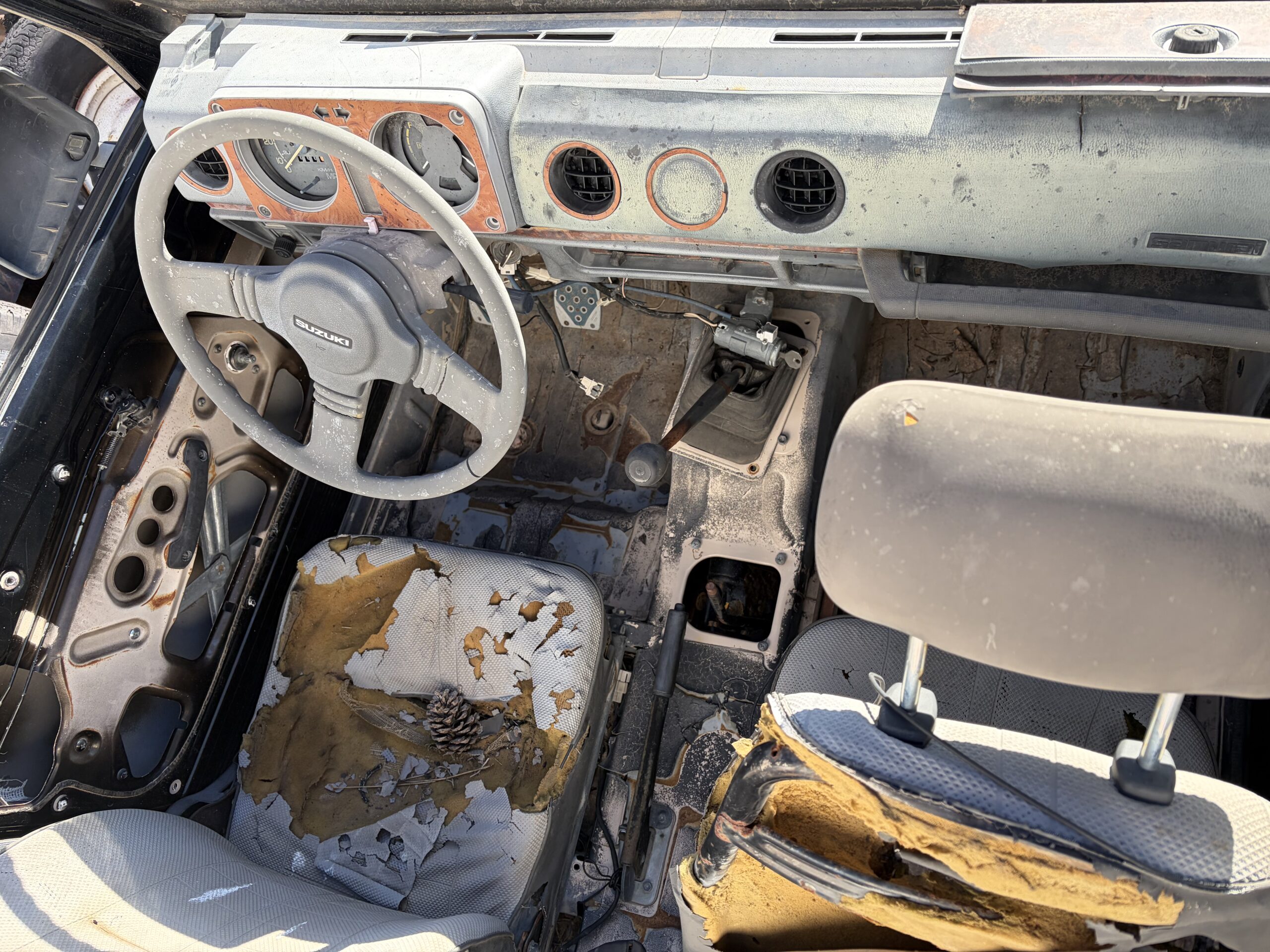 
								1987 Suzuki Samurai full									