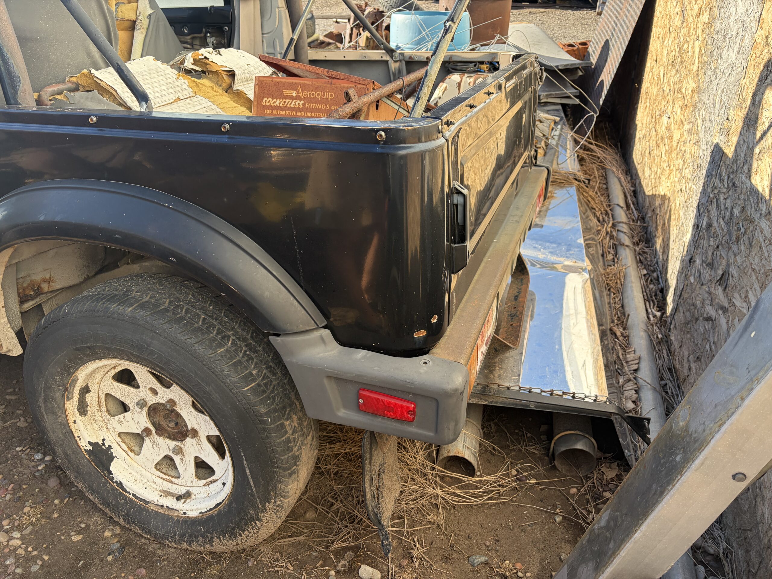 
								1987 Suzuki Samurai full									