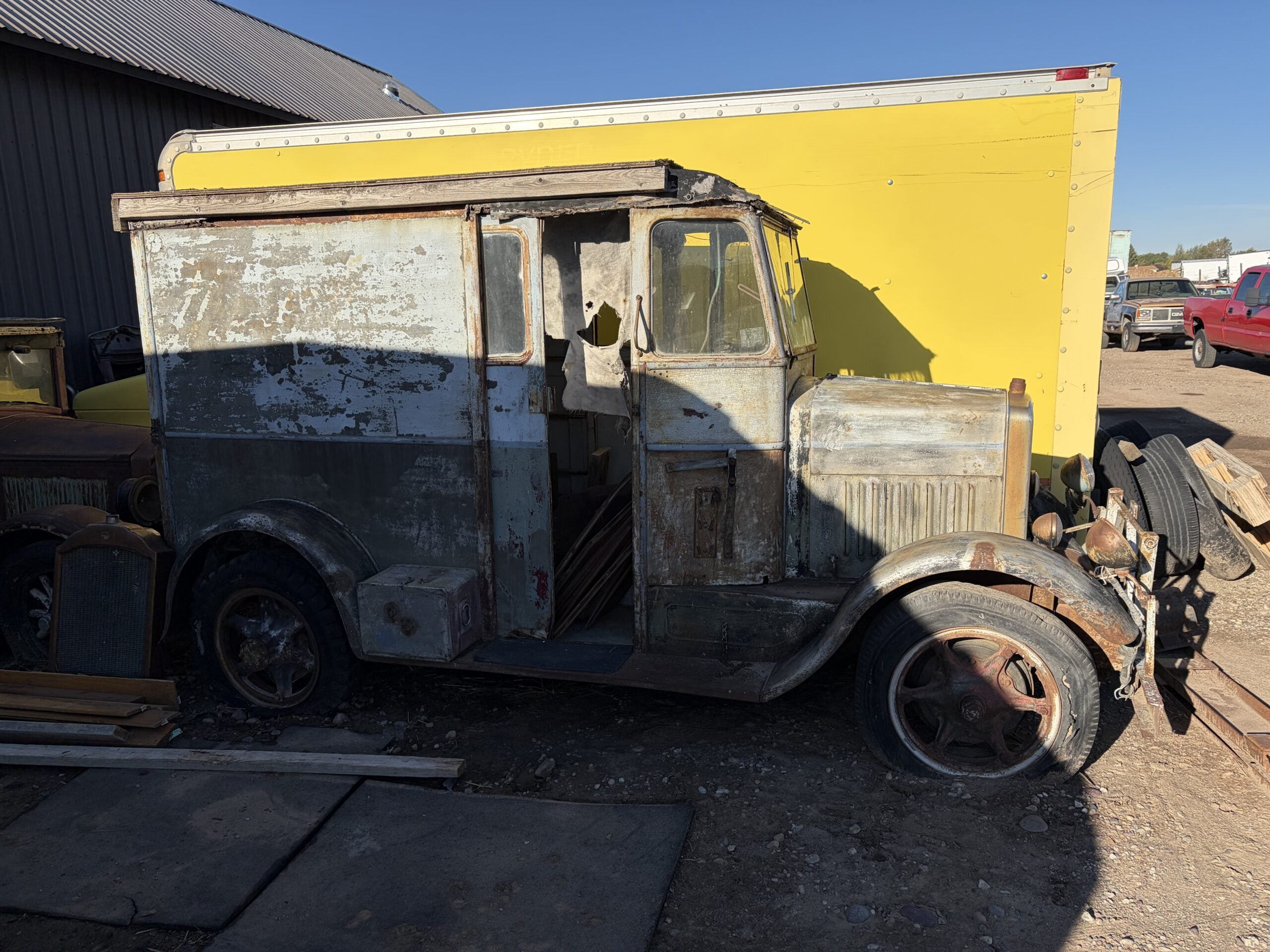 
								1936 Divco Ice Delivery Van full									