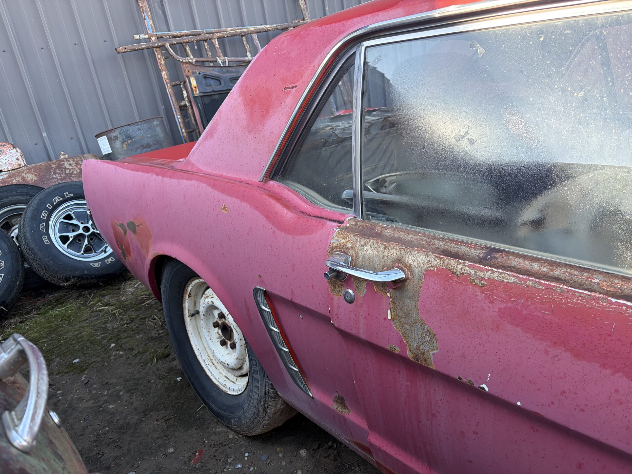 
								1965 Ford Mustang K-code 2 cars full									