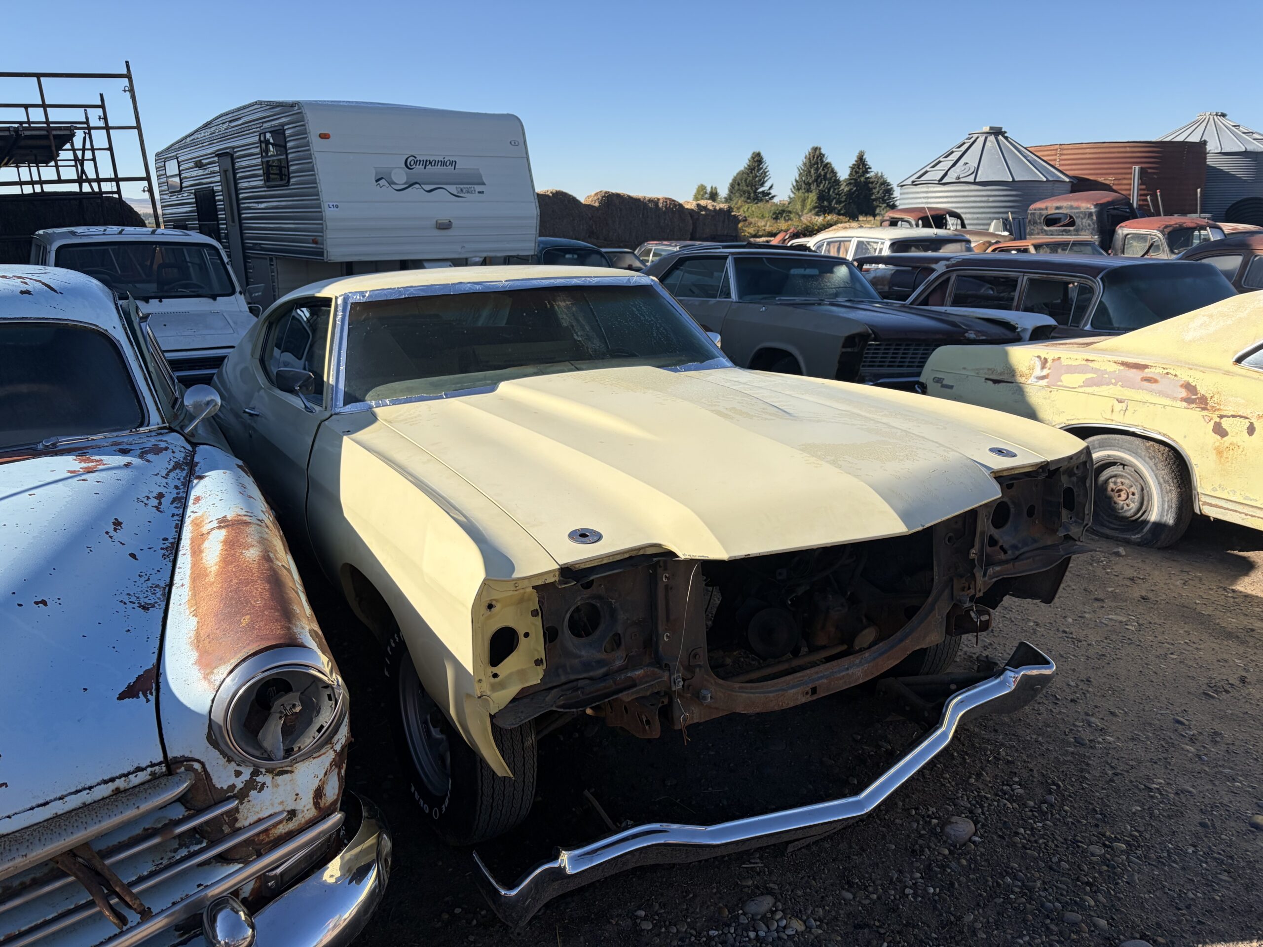 
								1972 Heavy Chevy Malibu full									