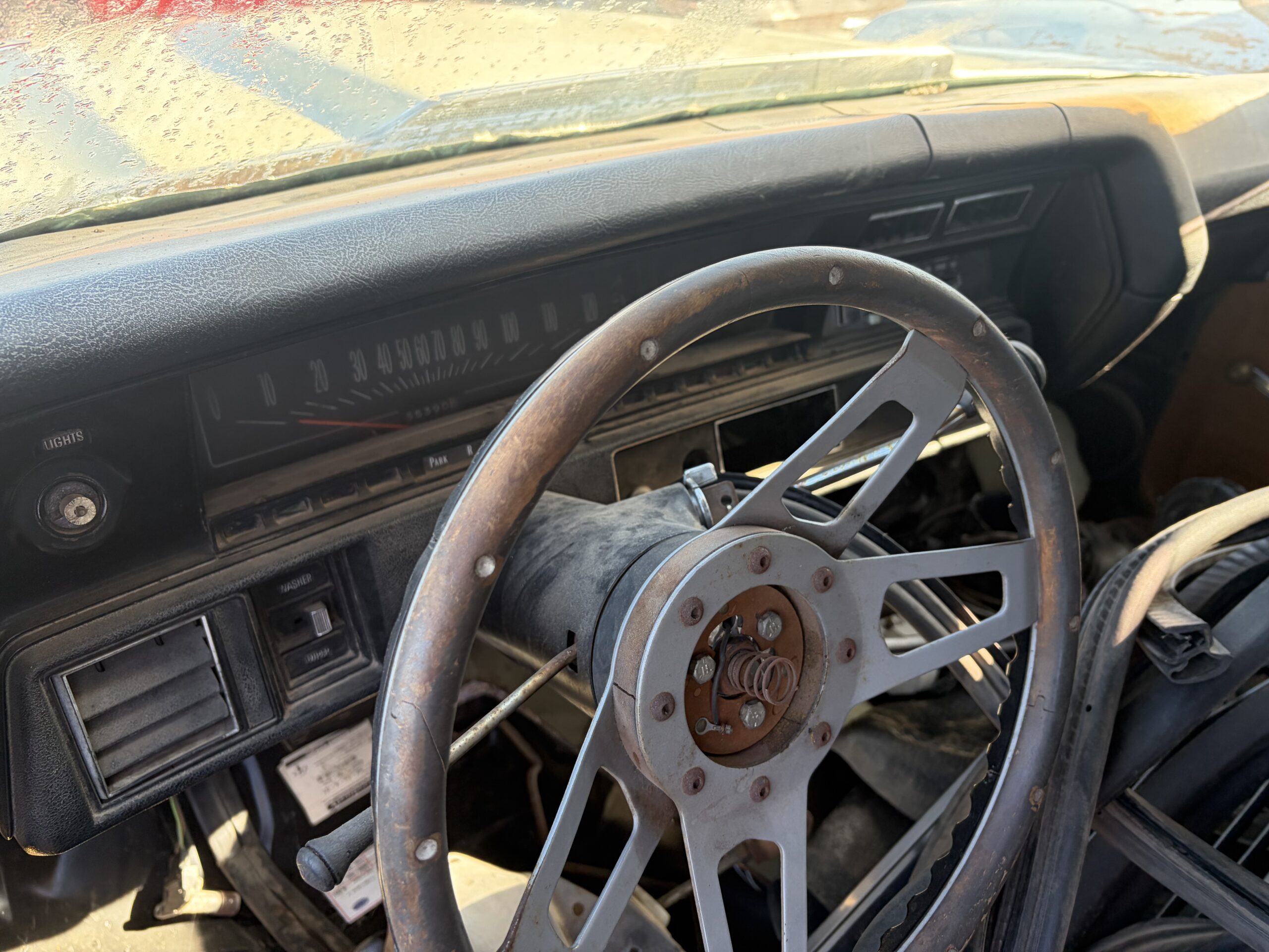 
								1972 Heavy Chevy Malibu full									