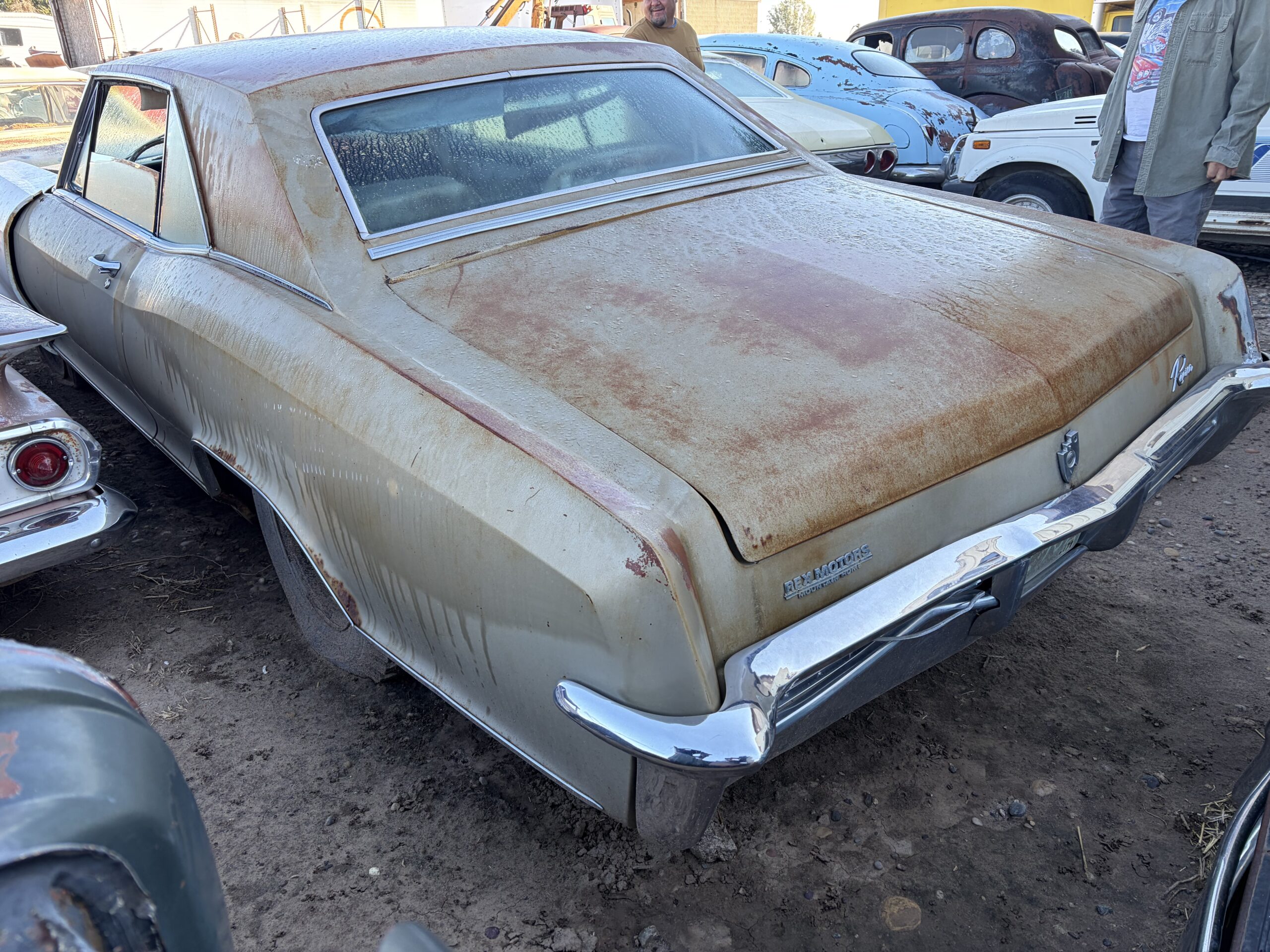 
								1965 Buick Riviera full									