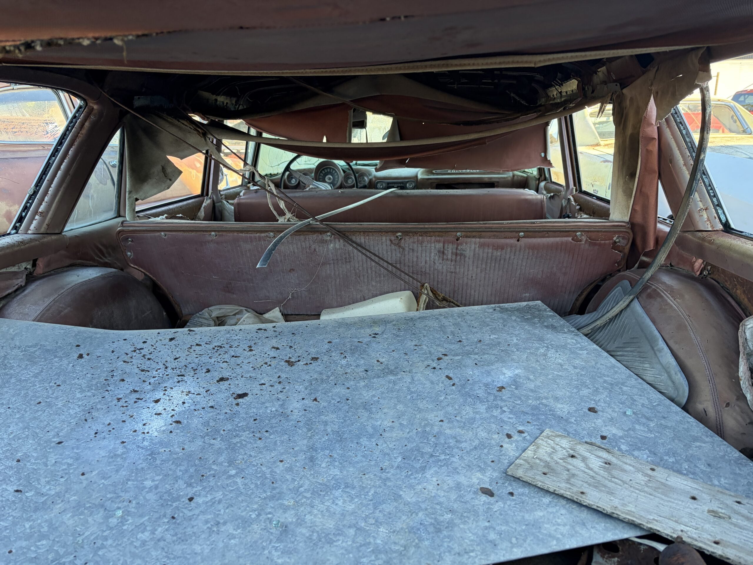 
								1960 Chevrolet Parkwood Wagon full									