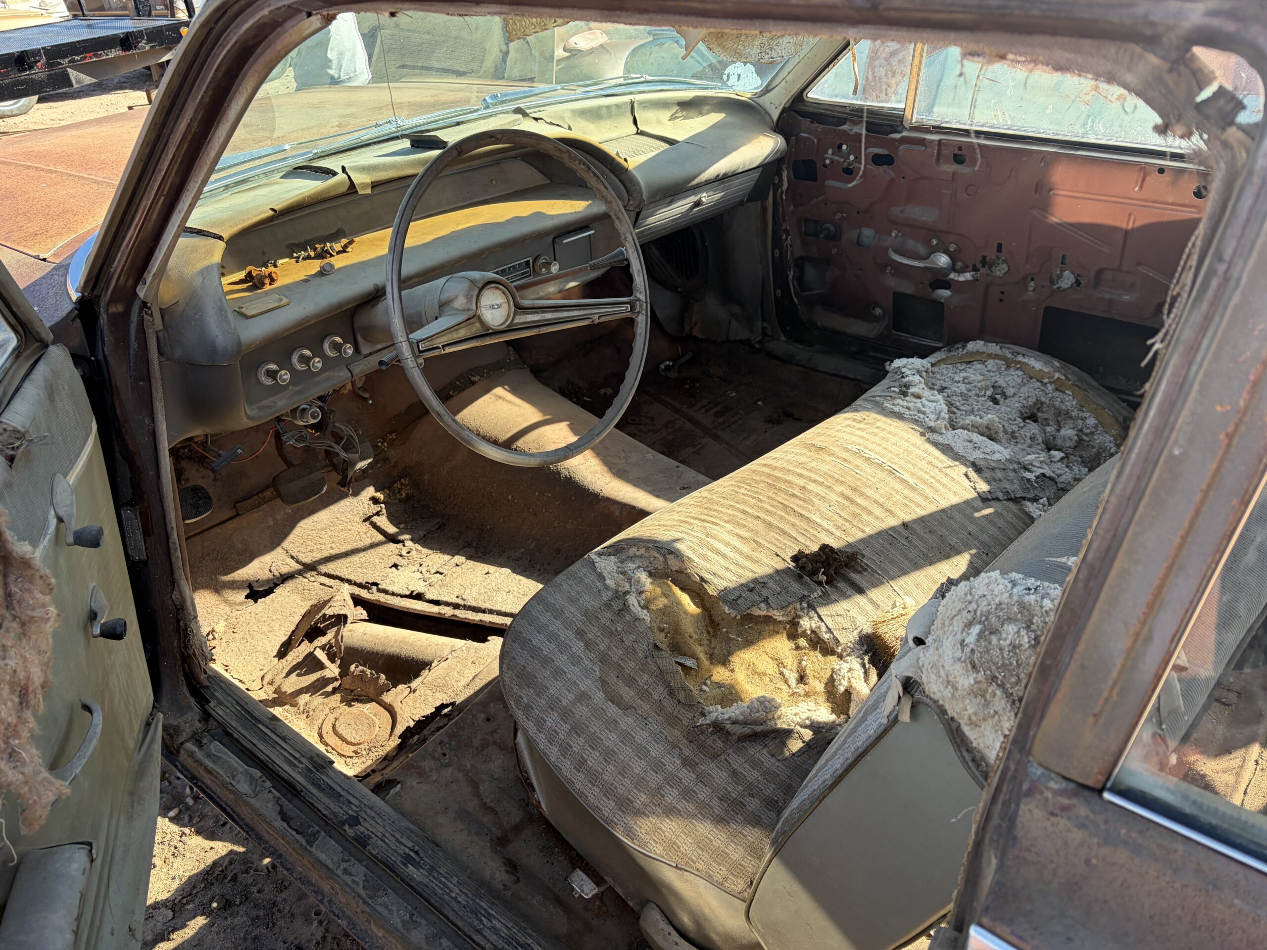 
								1963 Chevrolet Biscayne 2dr full									
