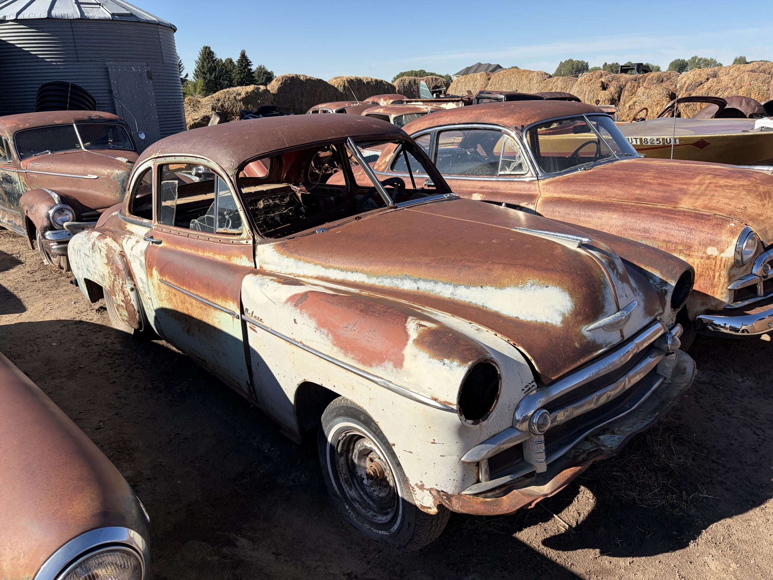 
								1949 Chevrolet Club Coupe full									