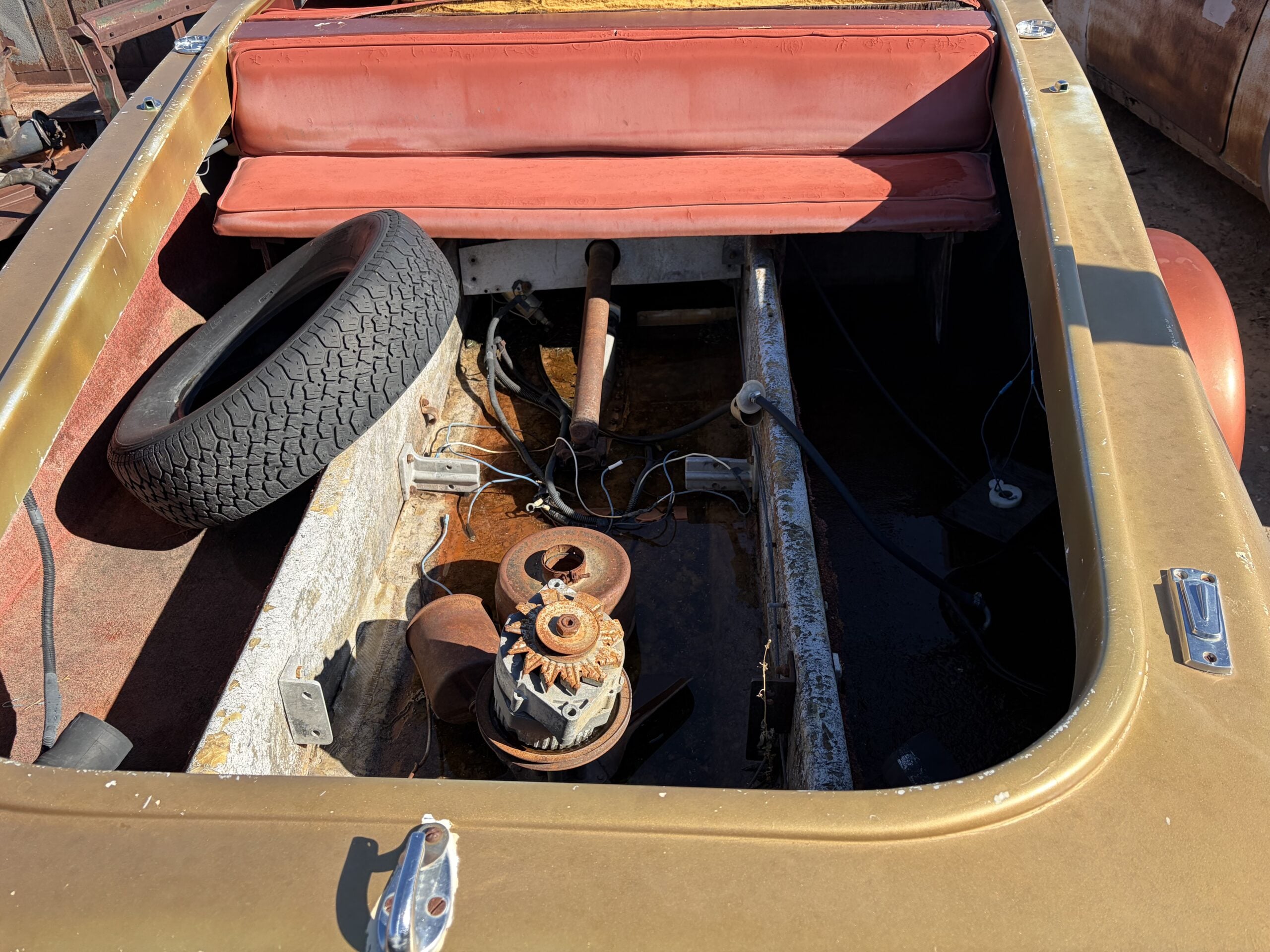 
								1962 Spico Boat with custom trailer full									