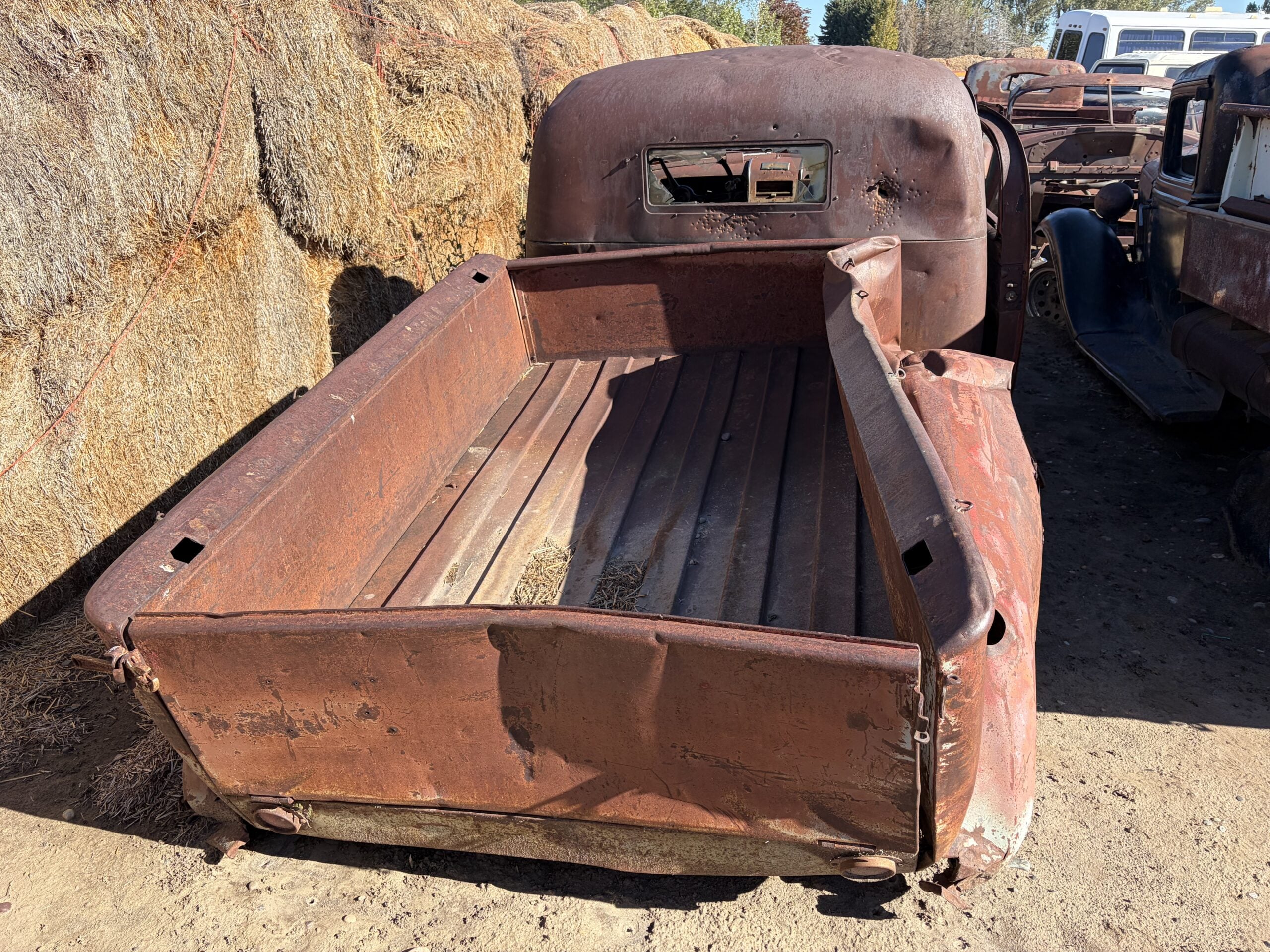 
								1939 Studebaker Coupe Express full									