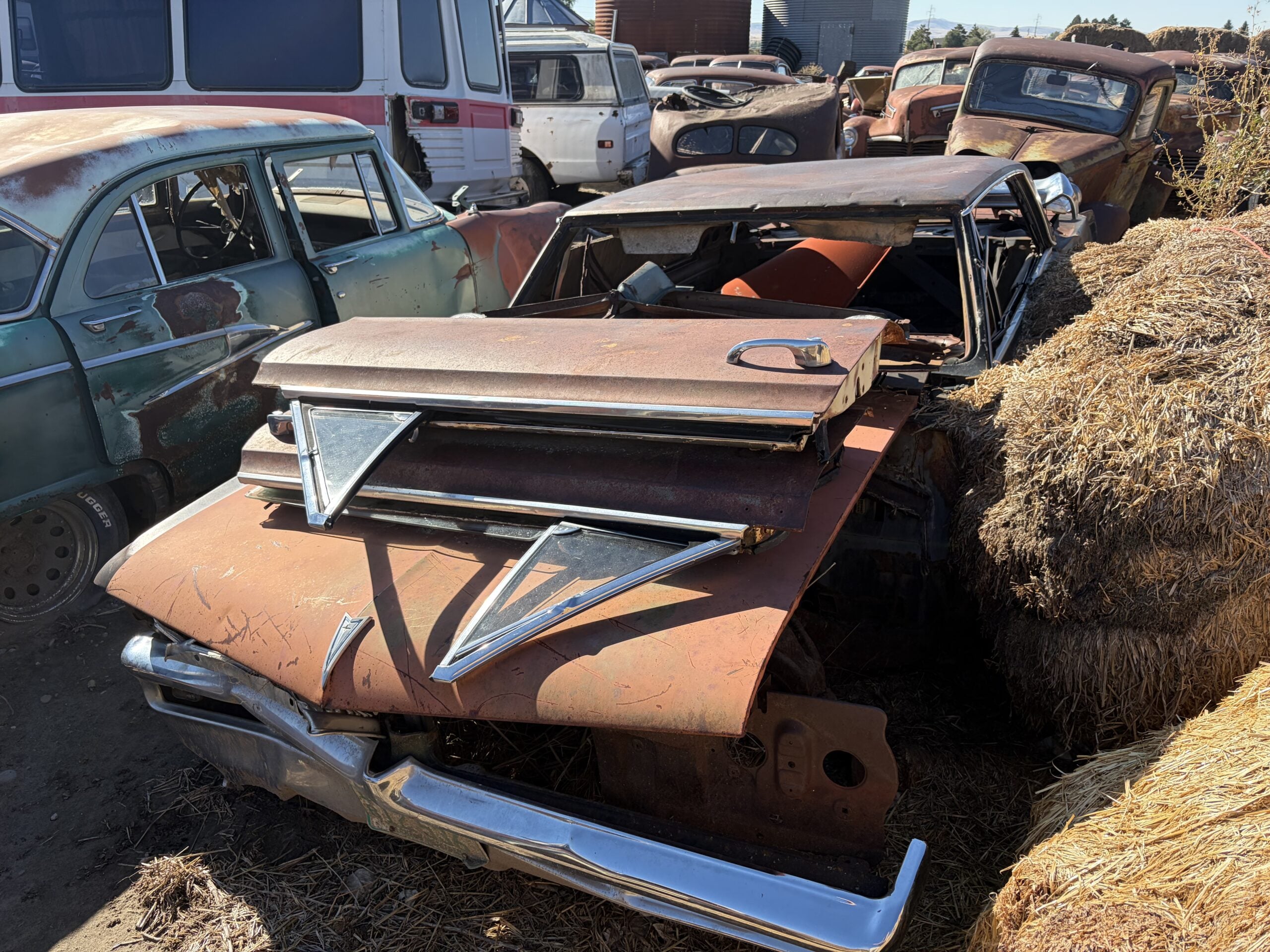 
								1964 Pontiac GTO Project full									