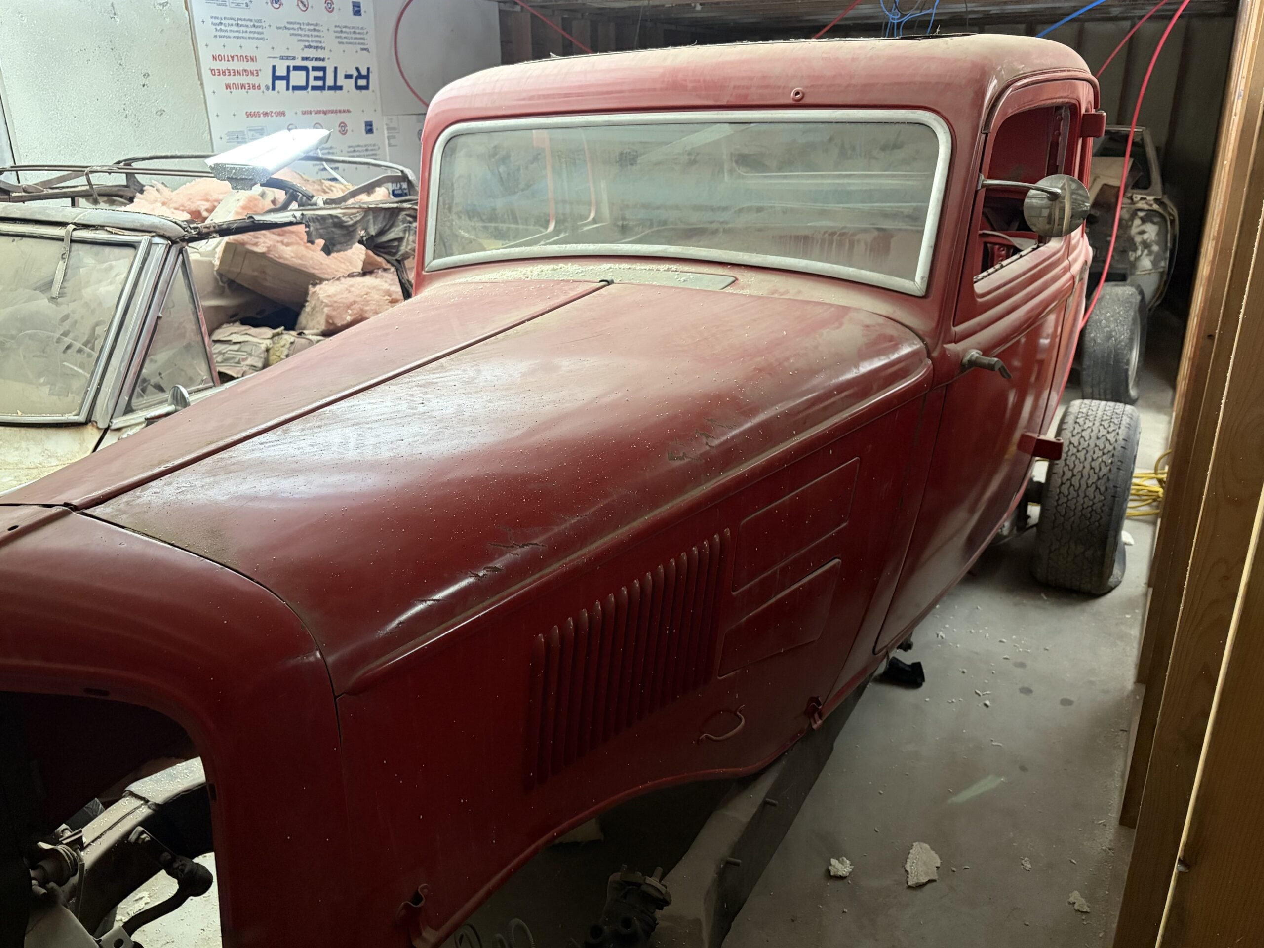 
								1934 Plymouth PE Coupe full									