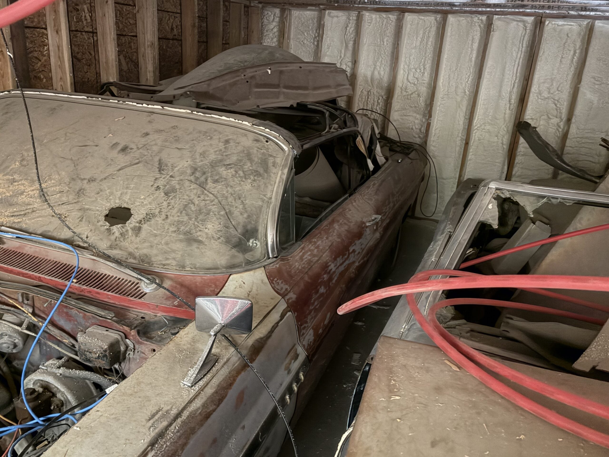 
								1961 Pontiac Bonneville Convertible full									