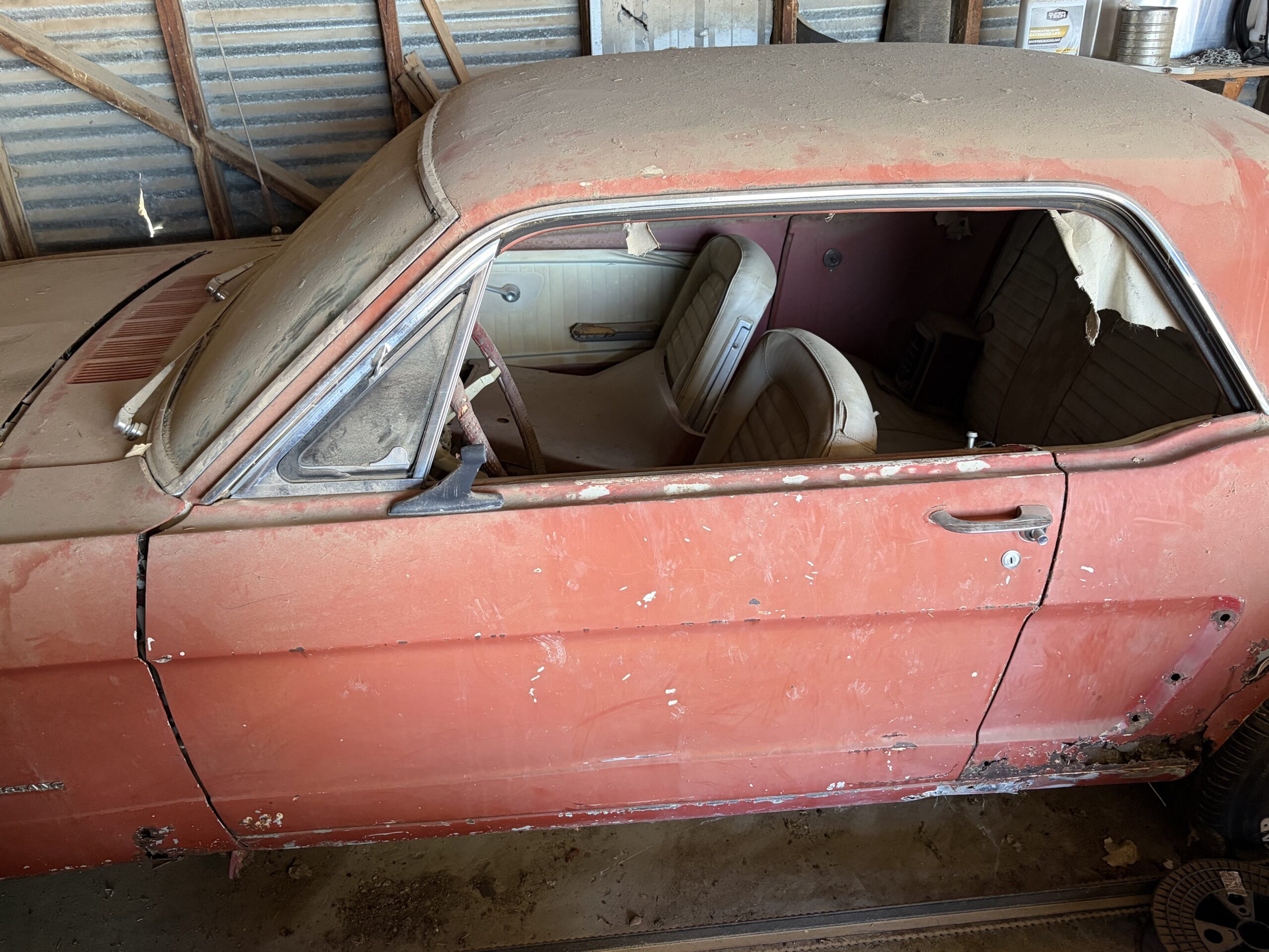 
								1965 Ford Mustang K-code 2 cars full									
