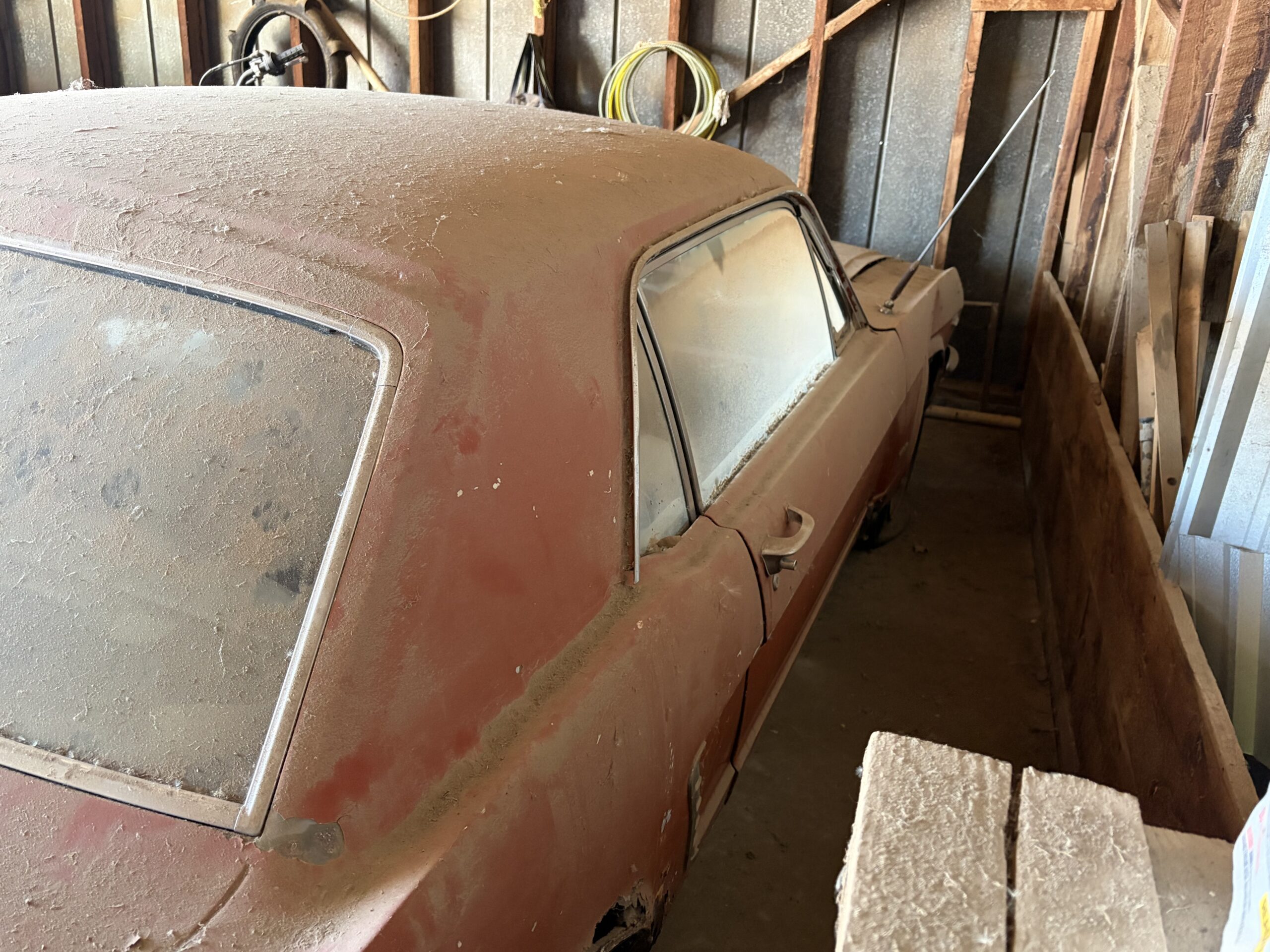 
								1965 Ford Mustang K-code 2 cars full									